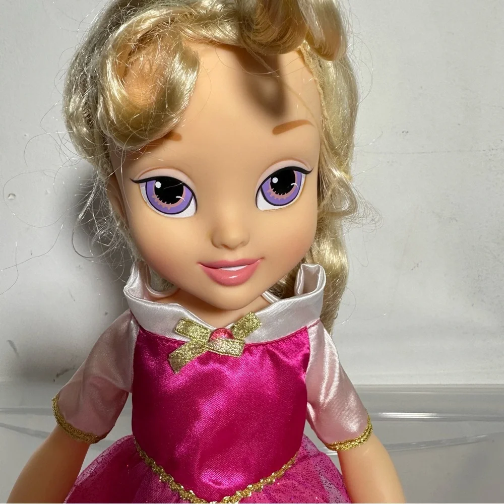 Disney Princess‎ Aurora Toddler Doll Pink Dress Purple Eyes Blonde Hair 16 inch